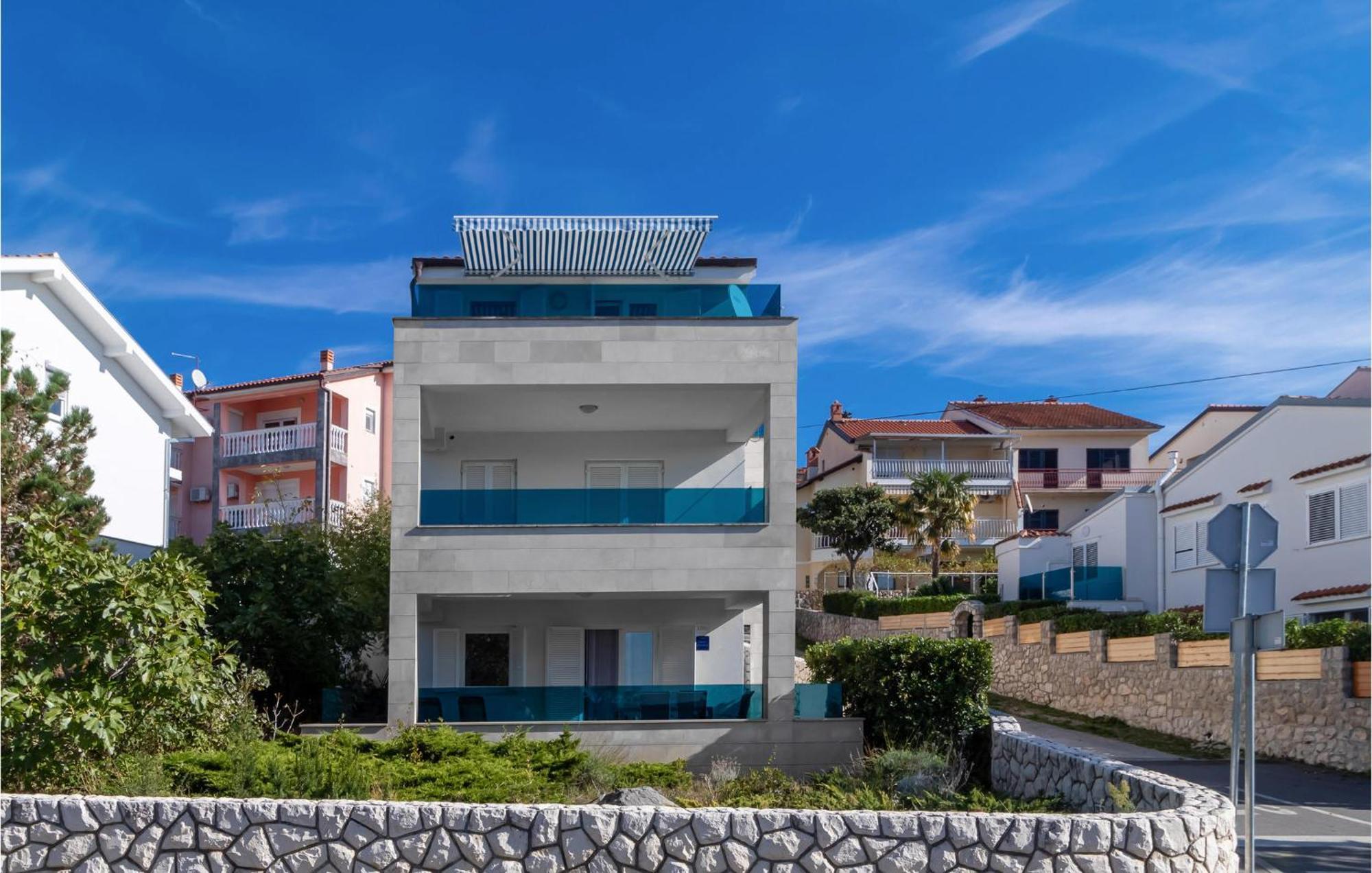 Stunning Apartment In Dramalj With House Sea View エクステリア 写真
