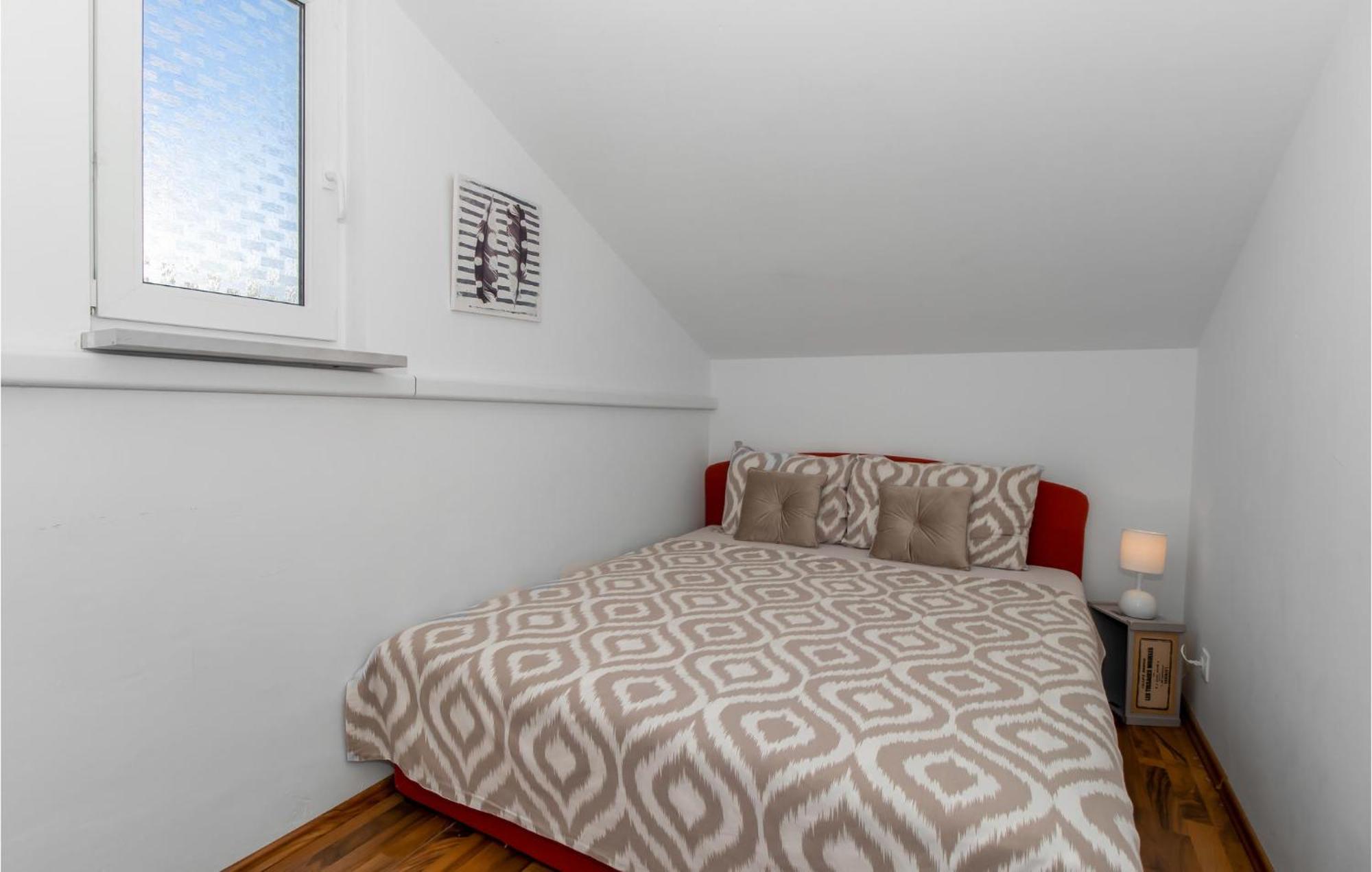 Stunning Apartment In Dramalj With House Sea View エクステリア 写真