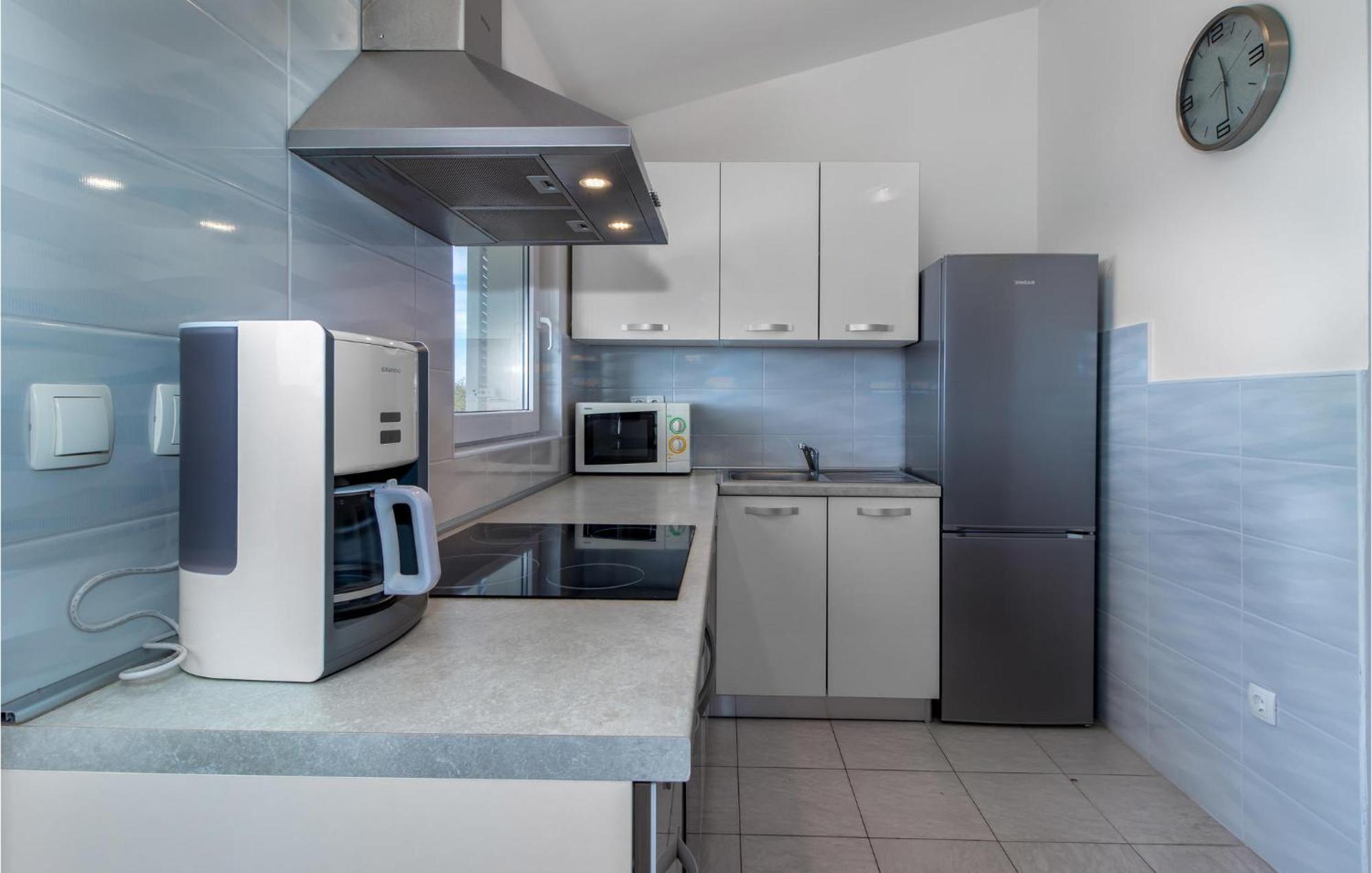 Stunning Apartment In Dramalj With House Sea View エクステリア 写真