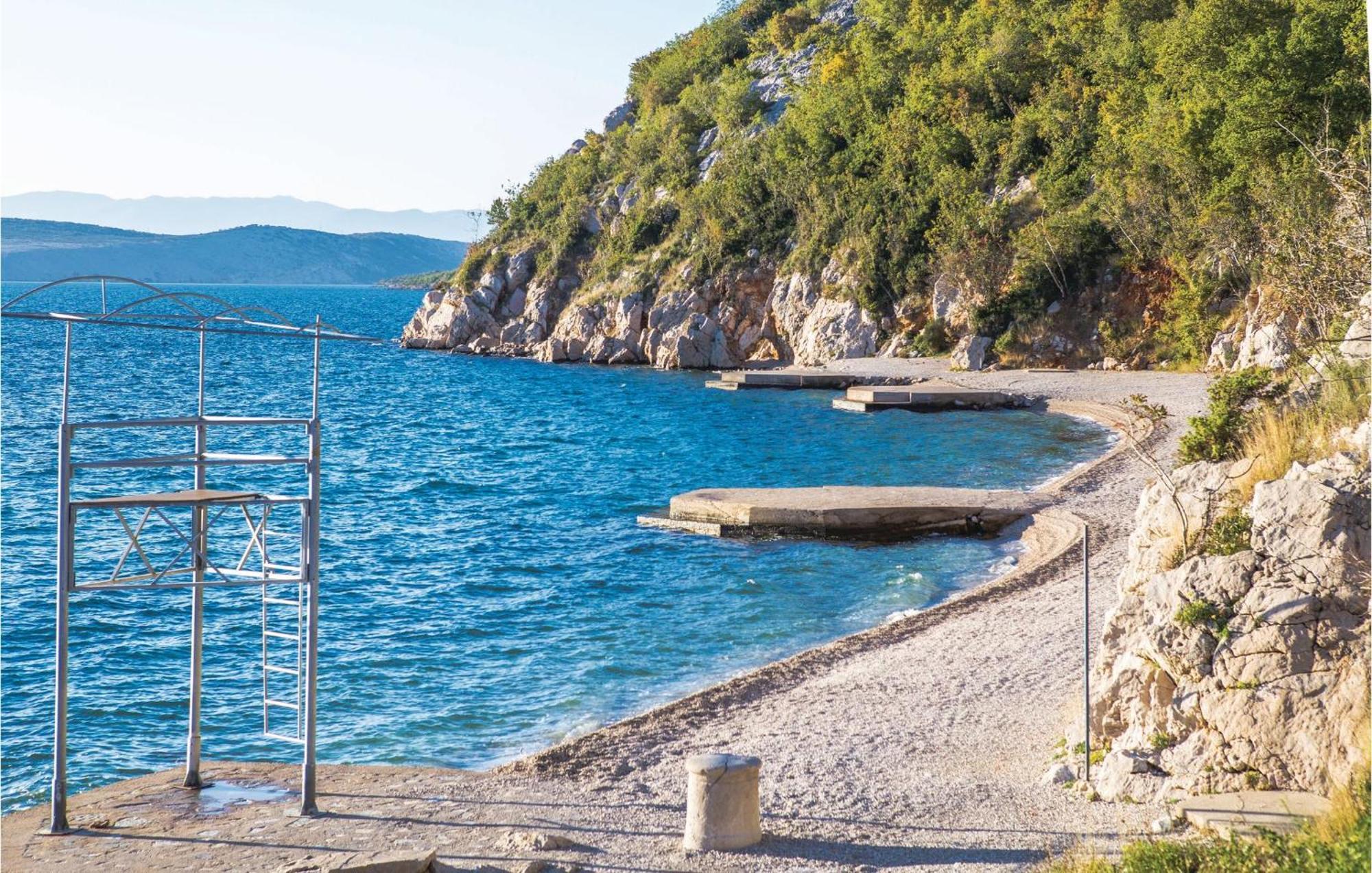 Stunning Apartment In Dramalj With House Sea View エクステリア 写真